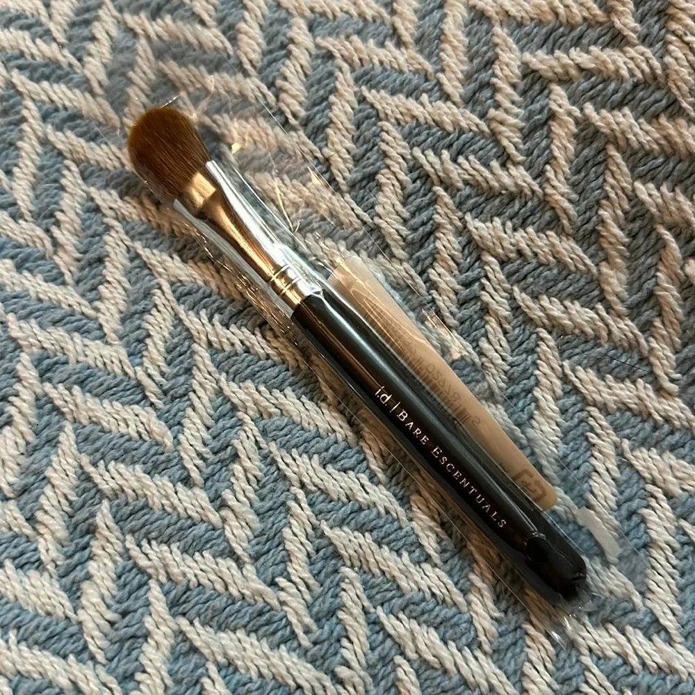 Bare Minerals Light Stroke Brush, New!